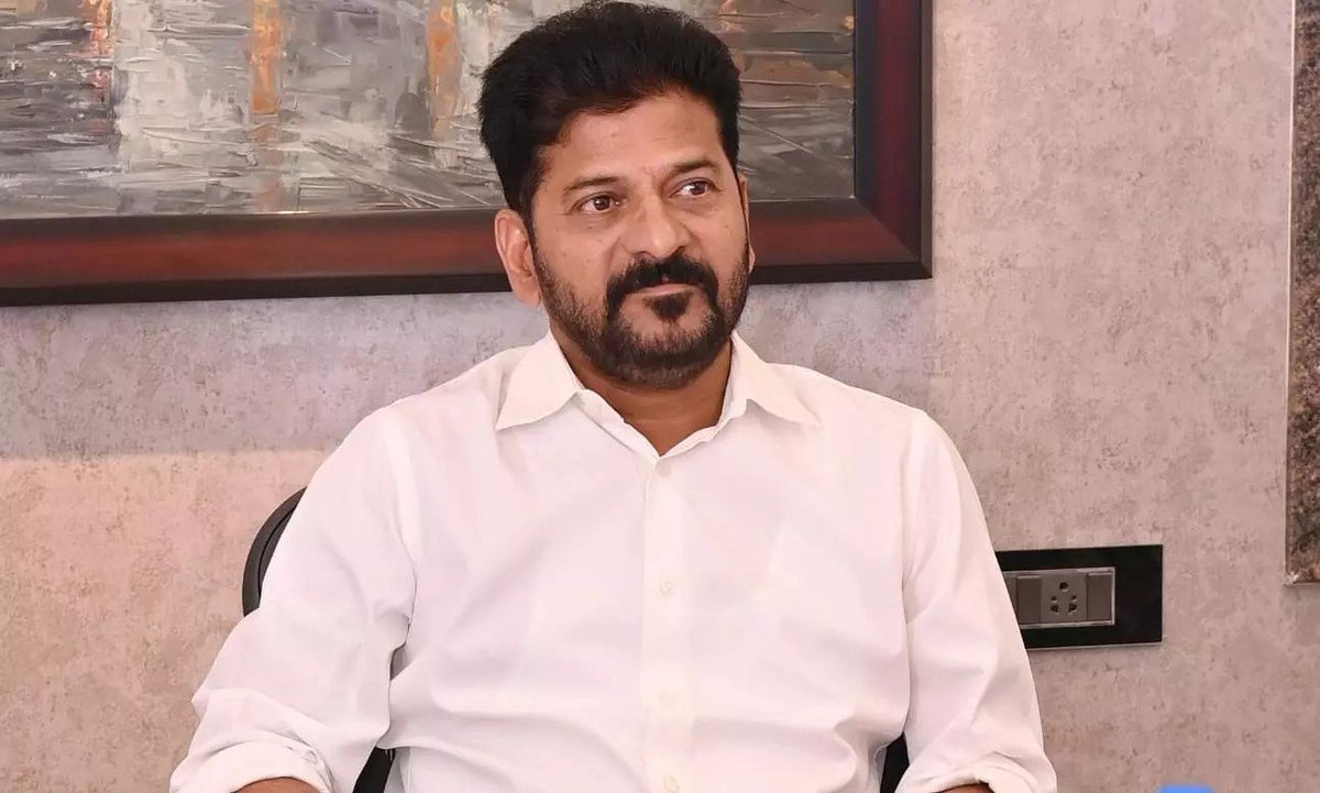 NewsMeter_In's tweet photo. #Centre denies #politicalclearance for #Telangana Chief Minister @revanth_anumula’s #USvisit.
He will return to #Hyderabad on Aug 23, while officials proceed with the #USmission to forge #partnerships with top #globaluniversities .
#TelanganaRising https://t.co/twbDTPgJey