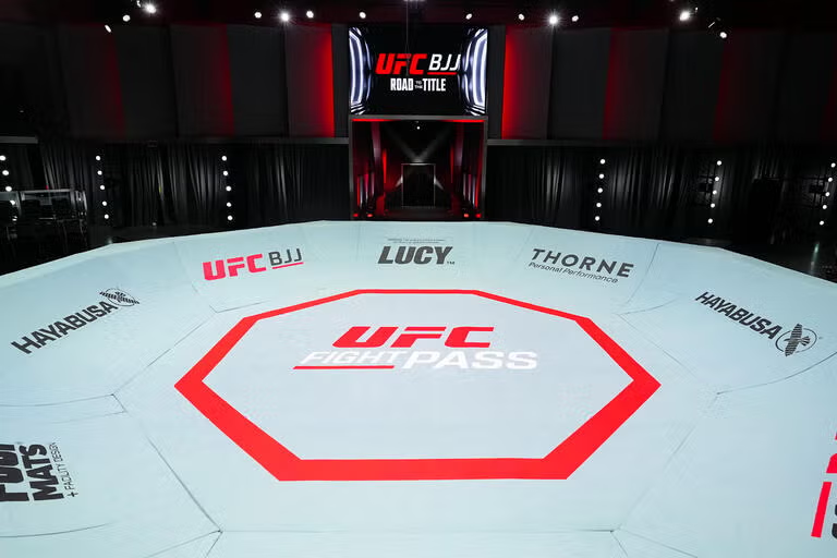 Max_Randall's tweet photo. - Nobody is watching, barely cracking 5k concurrent viewers
- Constant production issues
- Turning Point USA sponsorships on the canvas
- Uniform policy = less pay for athletes
- Crap commentary
- Exclusive contracts, monopolizing and killing pro grappling 

Well done #UFCBJJ 👏 https://t.co/klnVzeRm2R