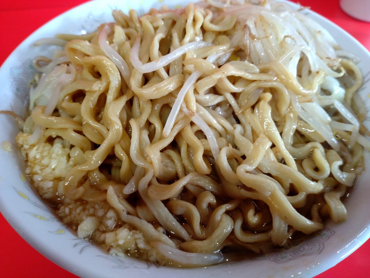 FlyingIslander's tweet photo. ラーメン二郎沖縄店さんの県民割ラーメン https://t.co/rzODMzcyQF
