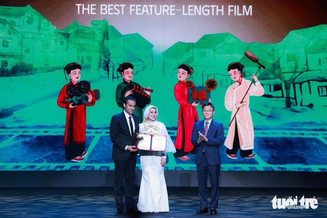 VietNewsGateway's tweet photo. The eighth Hanoi International Film Festival (HANIFF VIII) will open on November 28 at the Vietnam Exhibition Center in Hanoi, featuring its first-ever film market to connect local cinema with international buyers and investors.

Read more: https://t.co/27HlPjLgnP https://t.co/3oYnaG9SEd