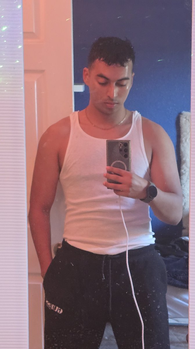 hollowbrymax's tweet photo. Me on instagram vs me on X
#nsfwtwt ##latinobull https://t.co/uT6zVzIG75