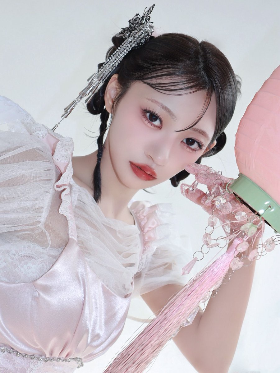 CUTIE_STREET_'s tweet photo. 🌸#LARME 推し表紙解禁💛❤️💚🌸

9/17(木)発売
雑誌『LARME 070』

グループで表紙を務める
『LARME 070』の推し表紙ver.を一足早く公開❣️

本日は❕
💛古澤里紗
❤️佐野愛花
💚板倉可奈
の推し表紙を解禁🌟

また、発売を記念して、
オリジナルトレカSETの受注予約を受付中📣
販売日時：〜8/23(日)23:59

▼ 購入はこちらから📕
https://t.co/SSGDo2EM4w 

オリジナルトレカSETをご購入いただいた方の中から抽選で、
撮り下ろしチェキが当たるキャンペーンも開催🤍

今だけしかGETできない
特別なセットをお見逃しなく🫶🏻

@larmemagazine
#CUTIESTREET #きゅーすと
