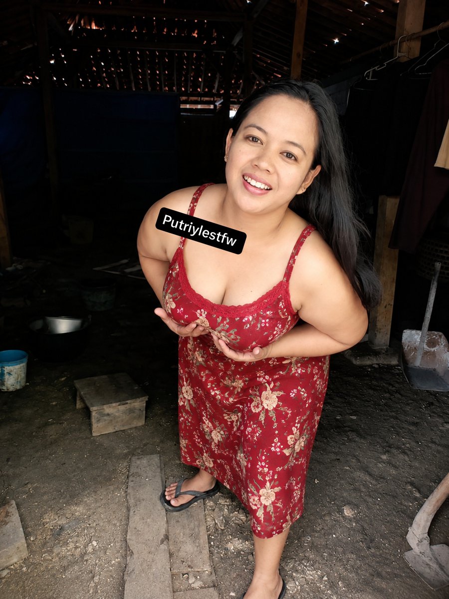 Putriylestfw's tweet photo. Jangan lupa jumatan ya🥰 https://t.co/I1HKuc2kl4