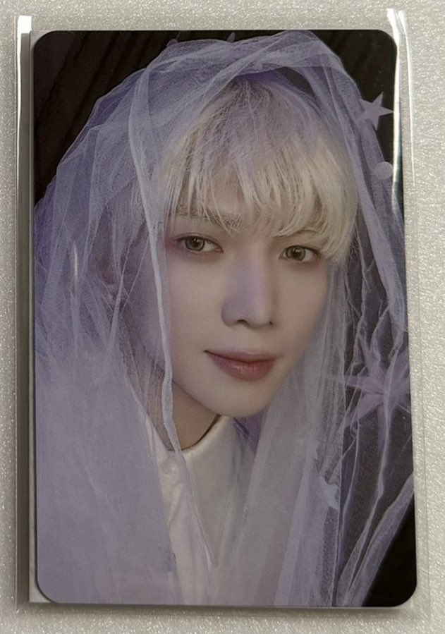 lov4evas's tweet photo. ARE YOU KIDDING ME RN LOOK AT MY WIFE https://t.co/x3T6r6M0vt