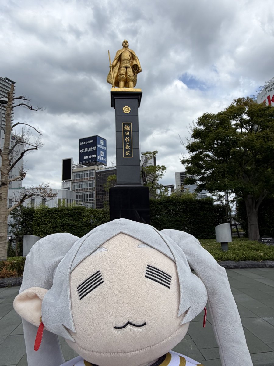 FRIEREN_PR's tweet photo. 黄金像のマハト https://t.co/gNY4HprRy2