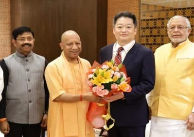 UnitedBharatUP's tweet photo. उत्तर प्रदेश और जापान के बीच मजबूत होते रिश्तों के तहत आज जापानी प्रतिनिधिमंडल लखनऊ में मुख्यमंत्री योगी आदित्यनाथ से भेंट करेगा। IGP में निवेश, शिक्षा और उद्योग पर विशेष सत्र आयोजित होंगे।#UPJapanRelations #YogiAdityanath https://t.co/aQOqr3dyVs