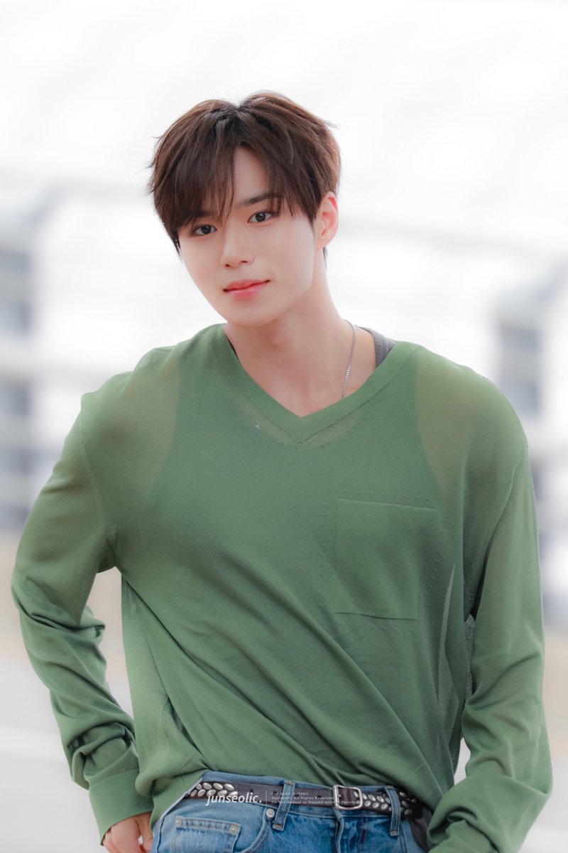 junseolic's tweet photo. 260821 ICN 출국

#준서 #알파드라이브원 #JUNSEO #ALPHADRIVEONE #ALD1  #ジュンソ https://t.co/31btzOoXmH