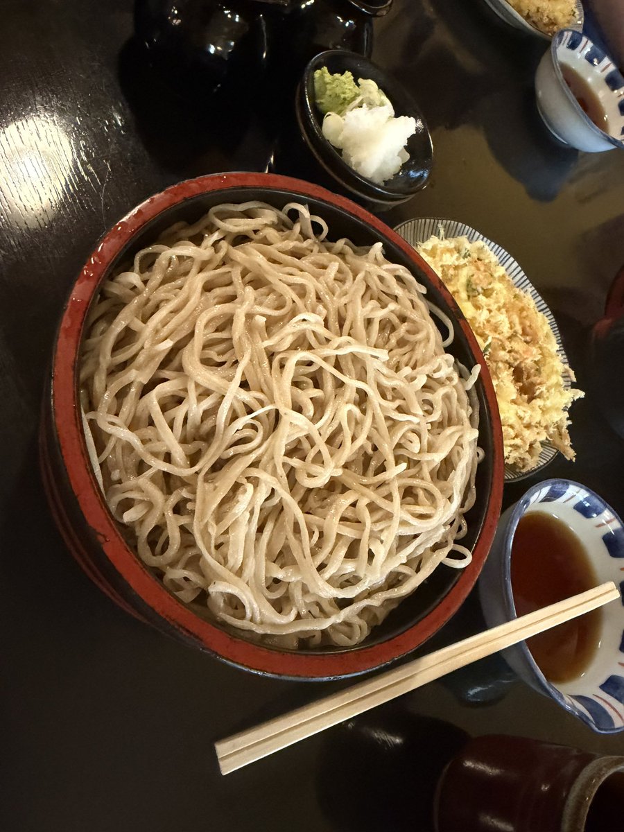 yoshi41214802's tweet photo. 今日はいったん有名と言われている蕎麦を食べて帰宅🫡いただきます🙏 https://t.co/eIkwrTBw6l