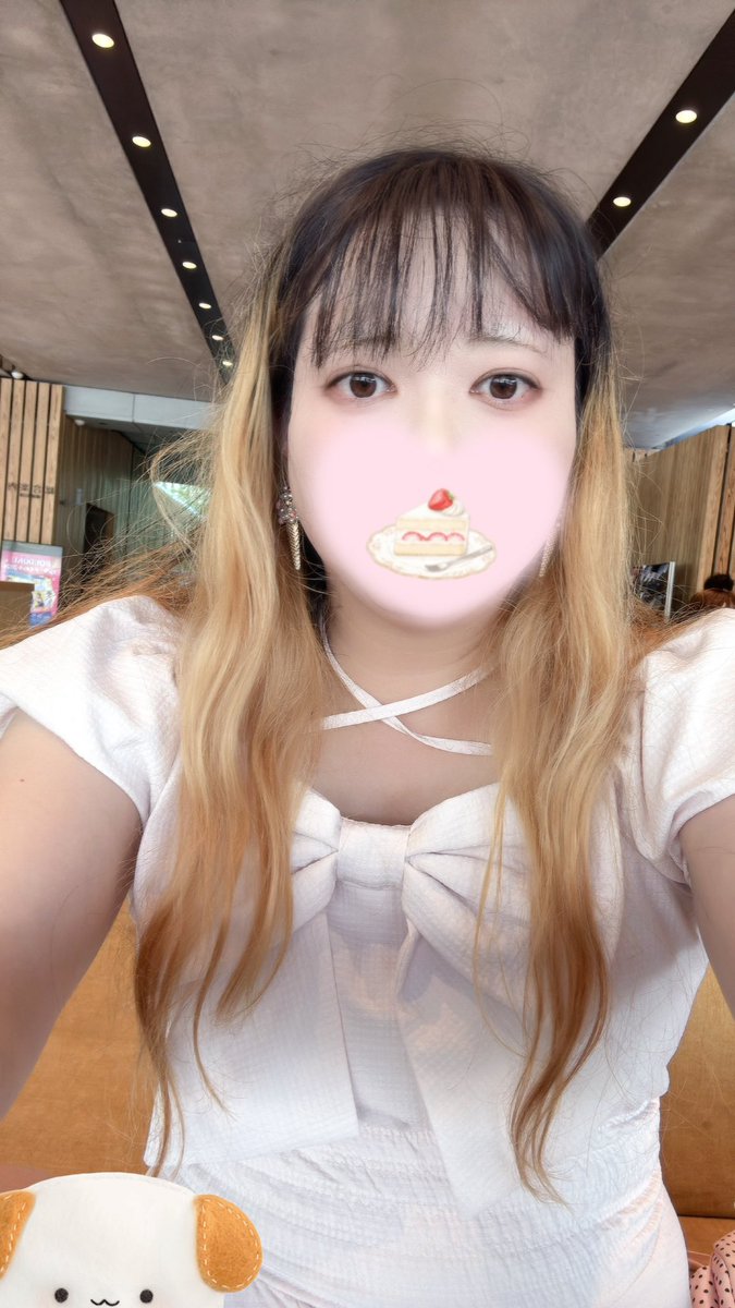 Tukazd7's tweet photo. ダイエットはどこに行ったんだ？
あとガチャとコーデ https://t.co/tkcijpap9c