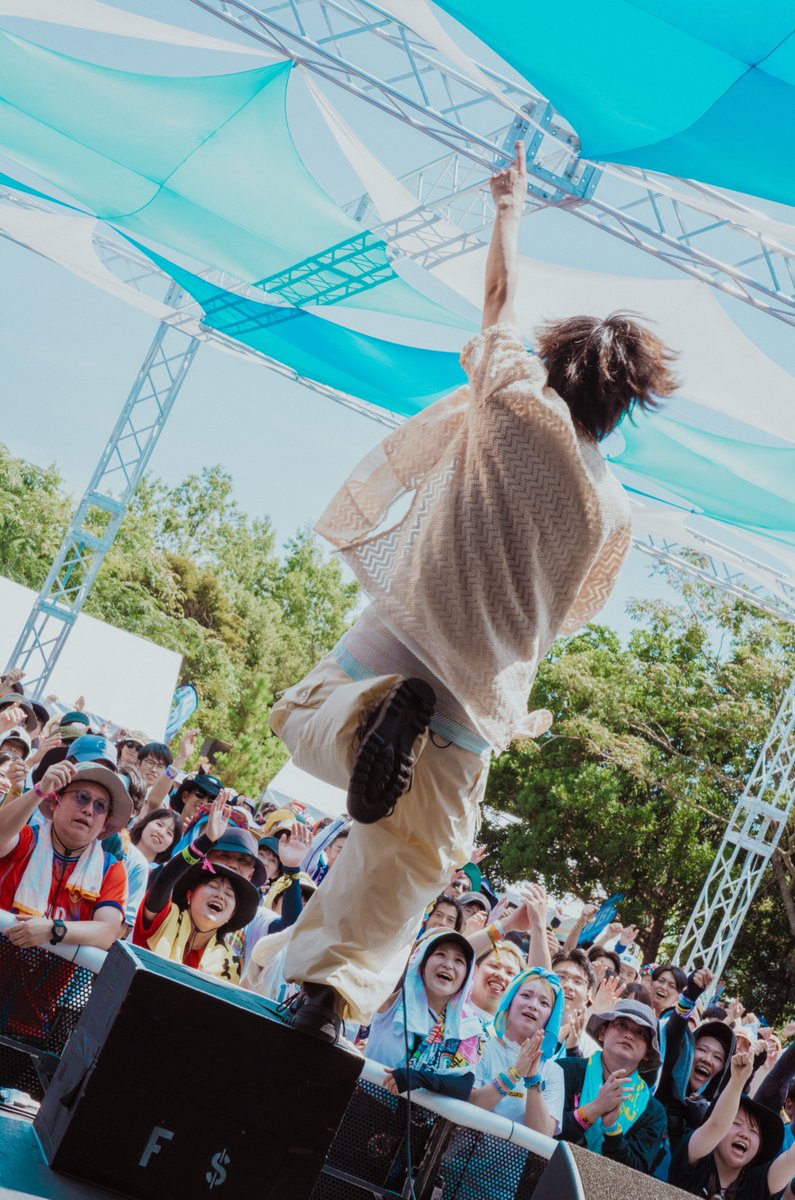 Crazy_wowow's tweet photo. ＝＝＝＝＝＝＝＝＝

WILD BUNCH FEST. 2026
ありがとうございました!!🔥

＝＝＝＝＝＝＝＝＝

-Set List-
M1. 心臓マッスル
M2. VIVA!!
M3. So sweet
M4. toma
M5. ヒャウィゴゥ
M6. トンツカタンタン
M7. step

暑すぎ!!!!!🔥
きてくれたみんなありがとうございました‼︎
初山口最高の思い出です!!⚡️

Sup Gt. @M0gQiu 
Photo by @takahirom__cam 

#ワイバン #クレイジーウォウウォ!!