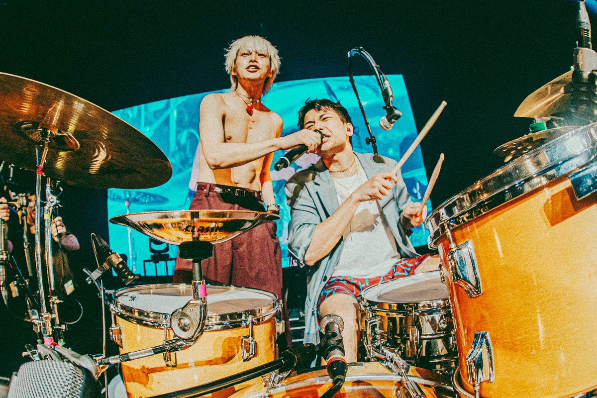 realsoundjp's tweet photo. ◣◥◣ ヤングスキニー ライブレポート ◢◤◢

📎https://t.co/SK5nVG9gdo

ヤングスキニー、歌の中でしか言えない“本当”のこと
ドラマー・しおんラストライブ、結成6周年の足跡

@yang_skinny #ヤングスキニー #ヤンスキ大宴会 https://t.co/yZihhlUfBN