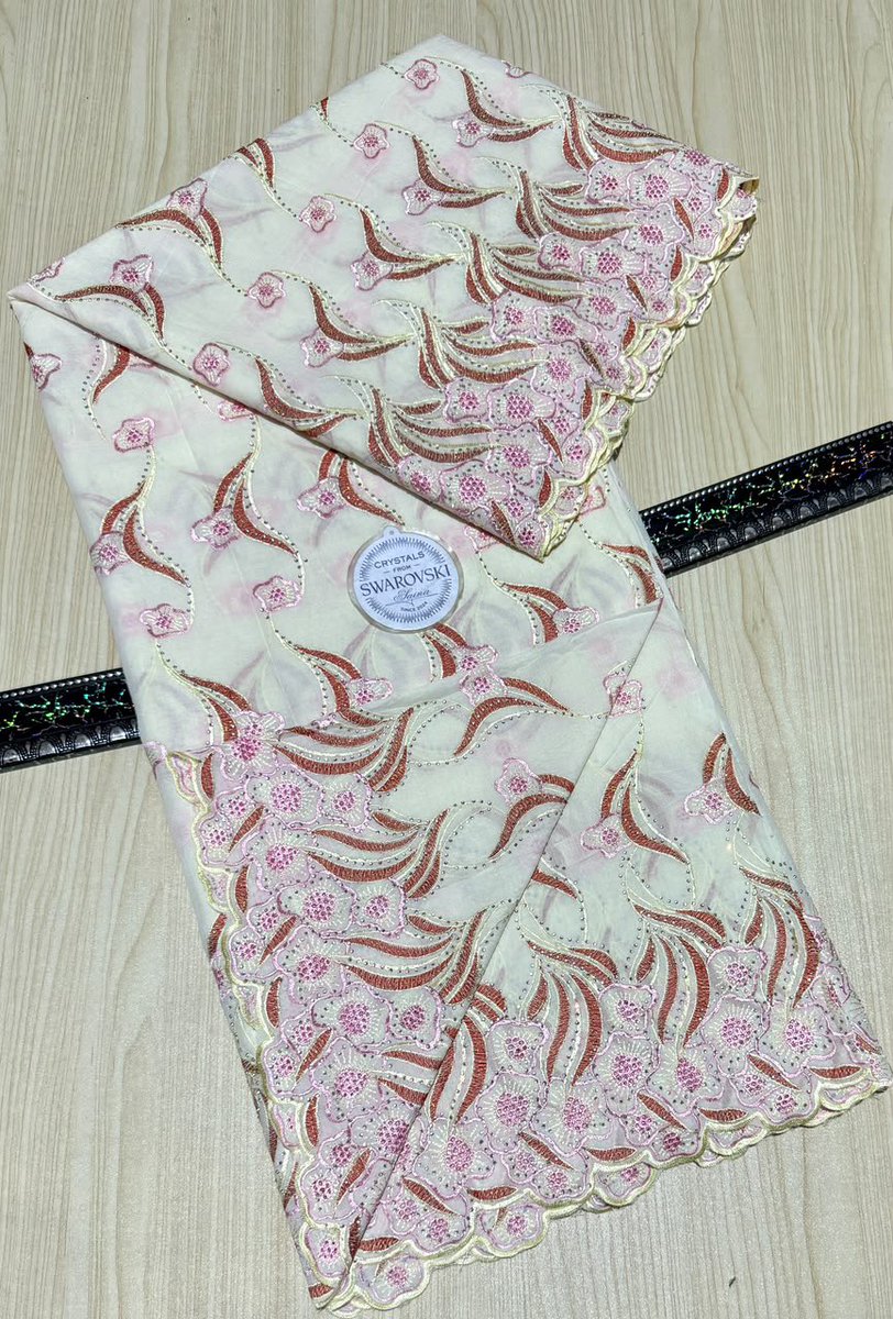Delightfulgall1's tweet photo. EXCLUSIVE SWAROVSKI LACE GOOD QUALITY
N33,000
08166222202 https://t.co/2pyho9CleP