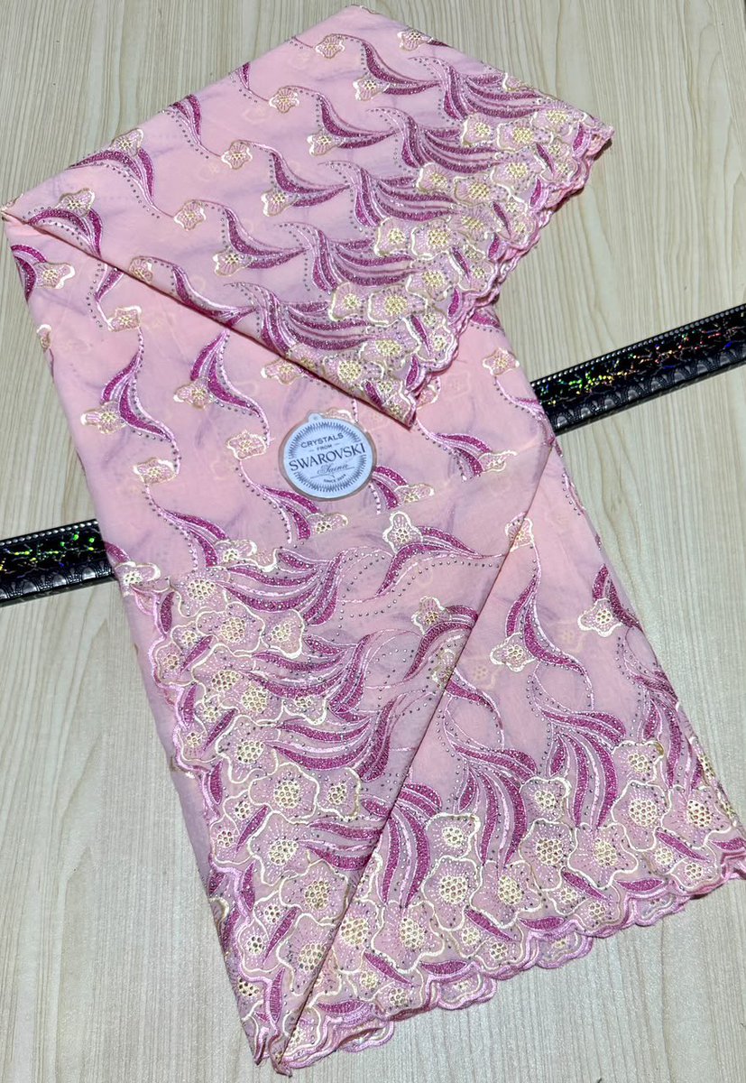 Delightfulgall1's tweet photo. EXCLUSIVE SWAROVSKI LACE GOOD QUALITY
N33,000
08166222202 https://t.co/2pyho9CleP