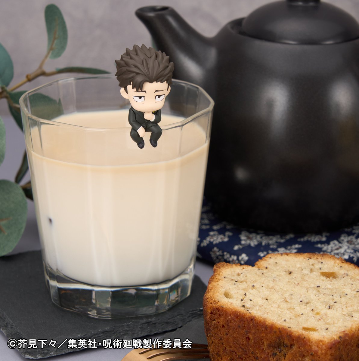 jyujyutu_001's tweet photo. 【グッズ情報】

『呪術廻戦』お茶友シリーズ 死滅回游が予約受付中！

付属の看板やコップに乗せて飾ることができたり、お手持ちのグラスにも乗せることができます！

https://t.co/fhc7tyklCq https://t.co/DCAdiSmufA