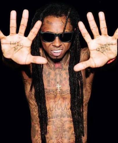 Sound_Scrape's tweet photo. Lil Wayne’s ‘The World’ Palm Tattoo. 

This tattoo style would later be adopted by Playboi Carti, Lil Uzi Vert, &amp; BruceDropEmOff. https://t.co/i0GZtxa8za