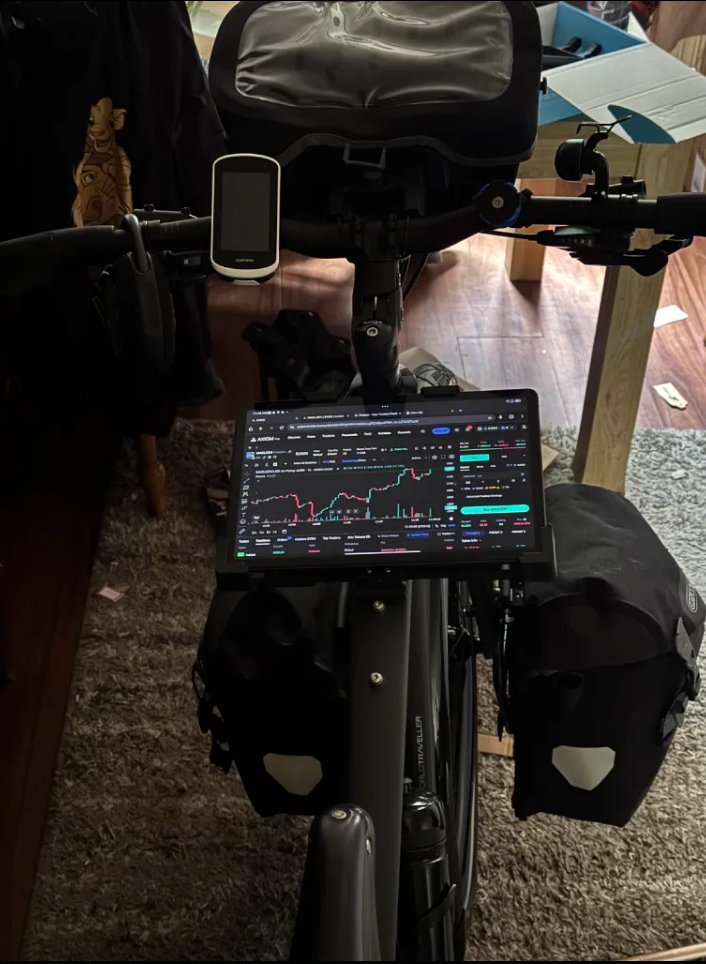 0xPerth_'s tweet photo. Throwback to when i put a tablet on my bicycle 

Cycled from the North Cape to the south of Spain (5000 KM)

And trenched all the way https://t.co/WwpTk8K2qq