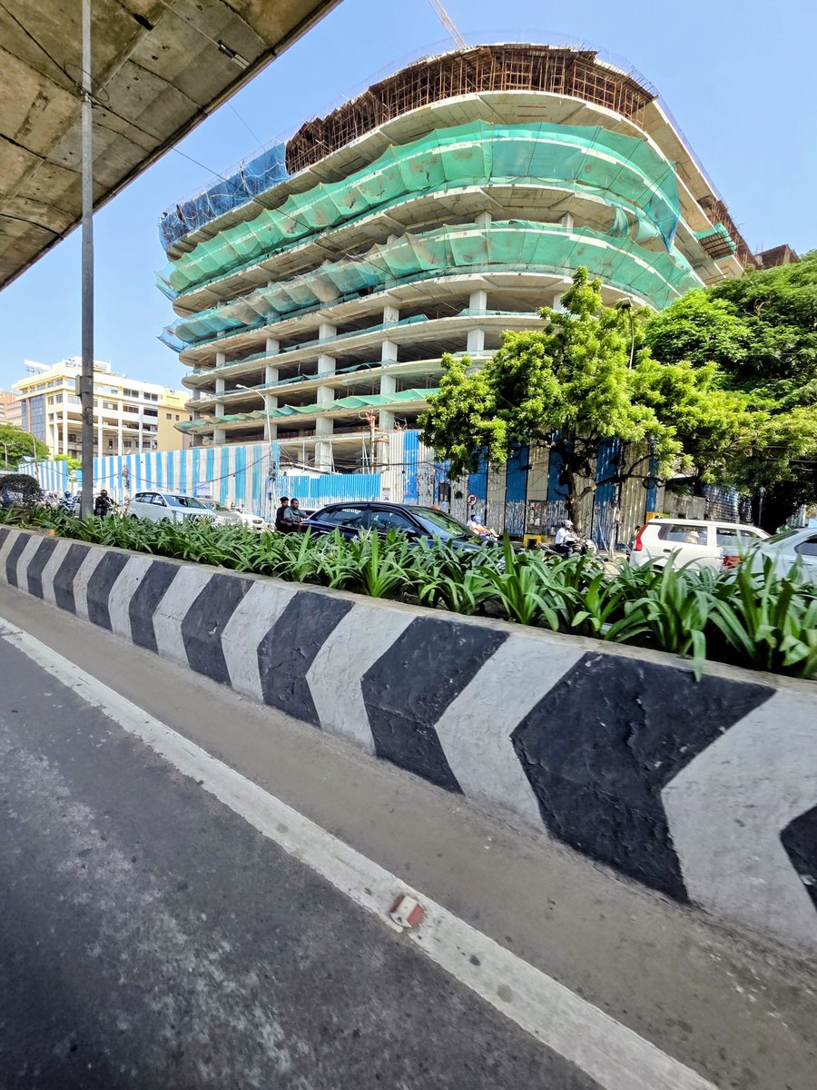 Srinivas_091294's tweet photo. #Chennai is starting to build more.

Saw this today morning and it already looks great and is taking shape.

Good progress. 👌

We need a lot more especially in the heart of the city and on IT corridors. 🙃🙏 https://t.co/VbOPxZJwPd