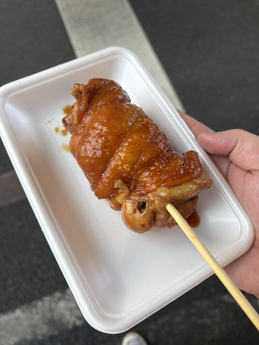Inad1221's tweet photo. 鶏もも串（ストロングタイプ） https://t.co/CelvUvDkzs