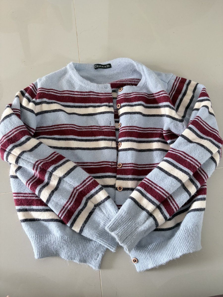 lovelycute99's tweet photo. ส่งต่อ chamniii  
🩵 250 รวมส่ง จากปกติ 690 
Ray Cardigan
Freesize อก 42" ยาว 21" 
ใส่ครั้งเดียว สนใจสอบถามได้ค่ะ มีกดใน shopee 
#ส่งต่อchamniii #ส่งต่อเสื้อผ้ามือสอง #คาร์ดิเเกน #chamniii https://t.co/OyiZaAP0ua