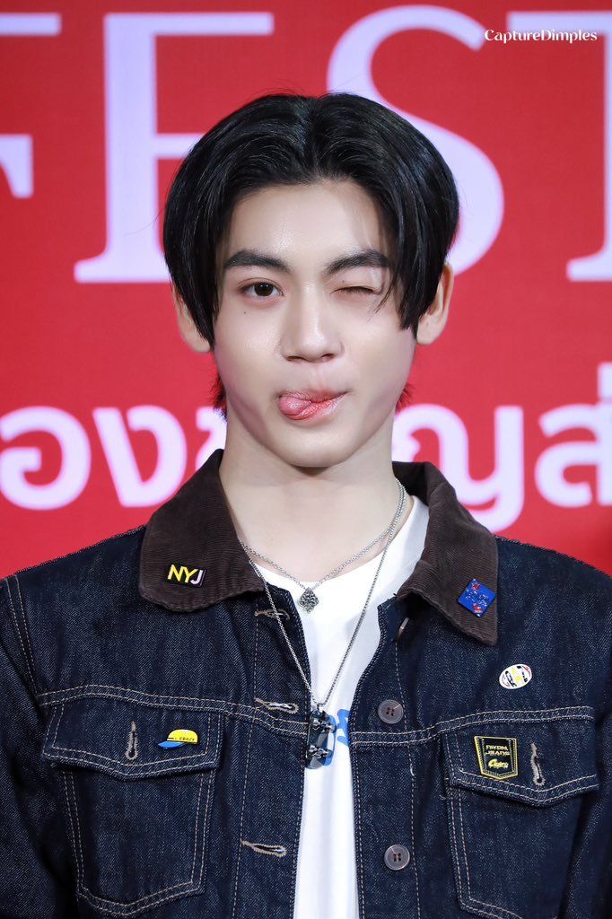 mondpw's tweet photo. mond wink <3 https://t.co/5vZpYGiOkw