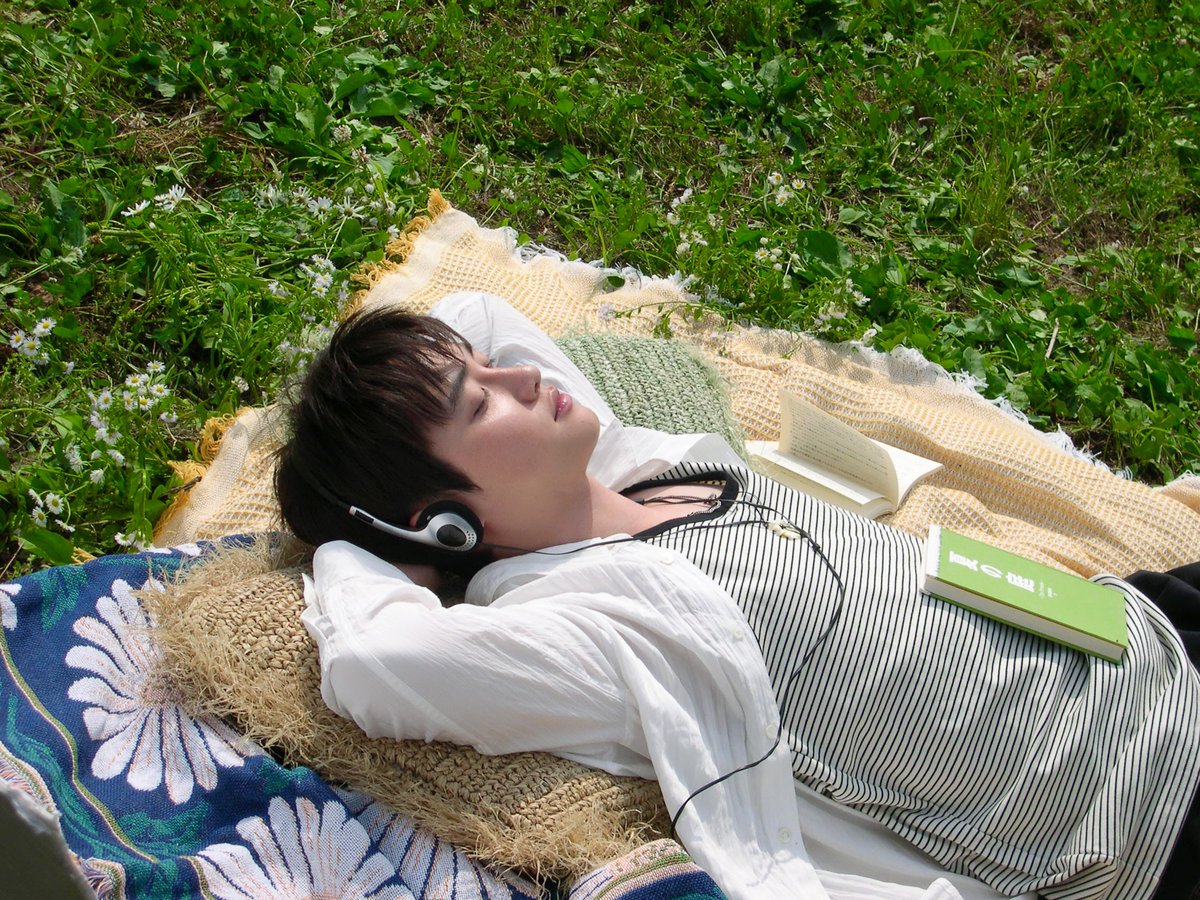 dohkyungsoo_jp's tweet photo. あの夏の思い出 ⋆.*ೃ✧

#ドギョンス #도경수 #都敬秀 #DOHKYUNGSOO https://t.co/LyJuI5MRZK