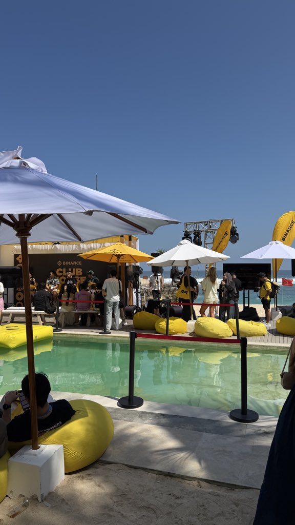 FlikztXAY's tweet photo. @binance #binanceclubhouse 🔥🔥🔥 https://t.co/gs63tkBEAo