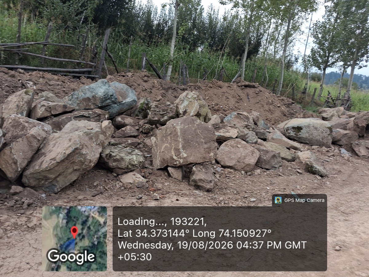 RasikhRasool's tweet photo. Despite the DFO Langate directions, local forest officials did not visit the spot i, on Aug 19, 2026 i filed a complaint at Police Post Zachaldara Handwarq seeking an FIR under Sections 303, 314,316 &amp; 317 of the BNS over the loot of forest @JmuKmrPolice @HandwaraP https://t.co/9aAMahdCrO