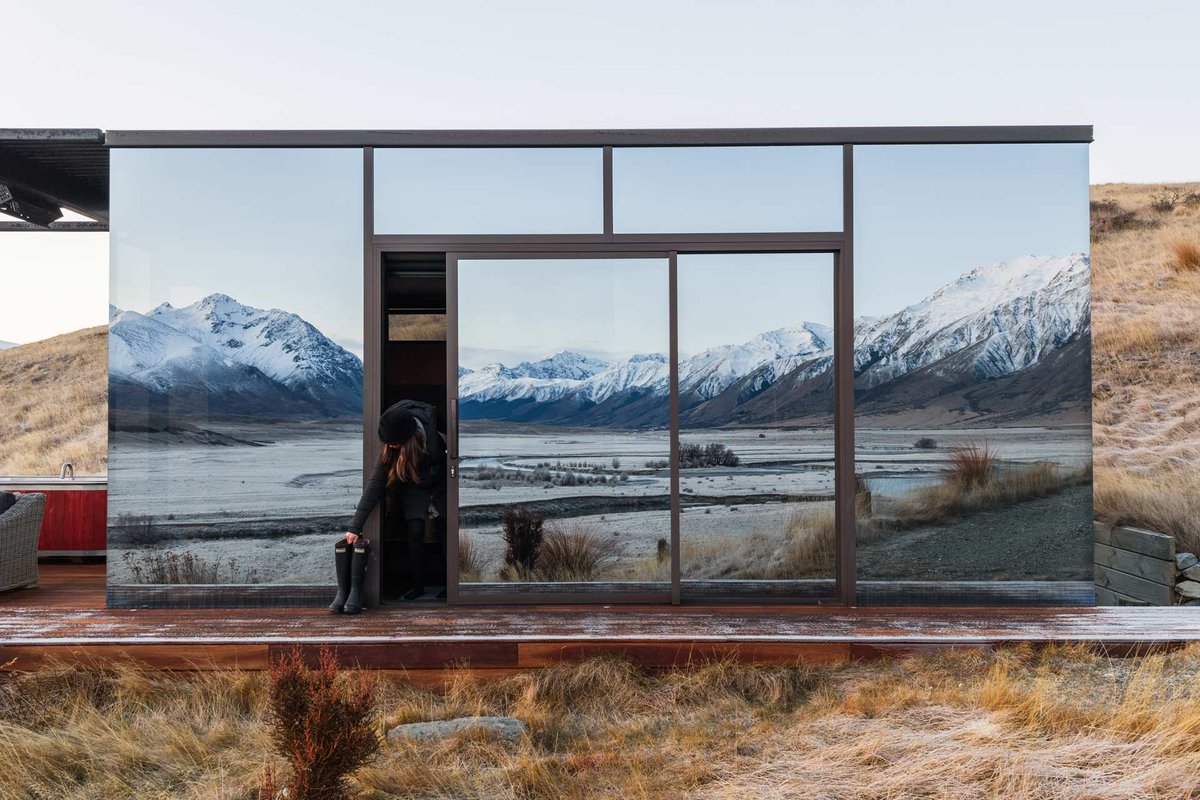 MichelinGuideUK's tweet photo. The Best Architecture and Design Hotels in the World for 2026

Beyond mere aesthetics, the best architecture and design hotels in the world are purpose-built, immersive experiences

Read more here: https://t.co/lB3kbKlJgF https://t.co/j8KiMoSB8f