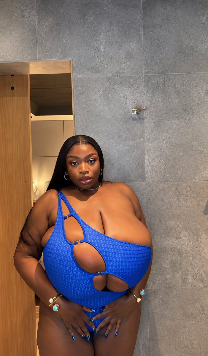 sissyicecreamm's tweet photo. Be honest… does blue really look this good on me? 💙🔥
https://t.co/NpPQrAWxQq https://t.co/UUXqmvVru2