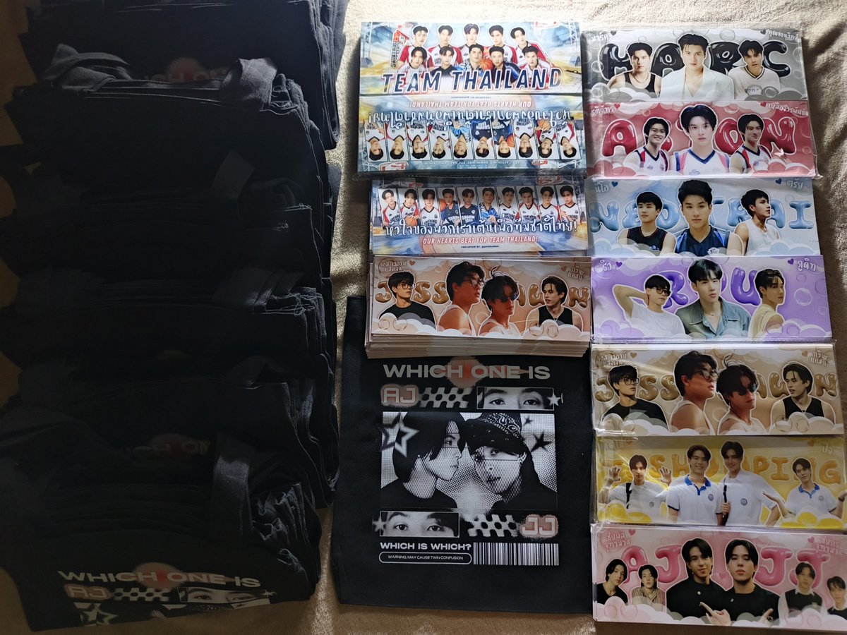 pinkbluefam's tweet photo. alr sorted the rejected bags &amp; banners sa mga dadalhin ko sa sun. may diffs lang sa size ng ibang banners since i tried na magpagawa sa ibat ibang shops. 

see u guys soon! 🌸
loc &amp; time: tba https://t.co/42XlOxdSbD