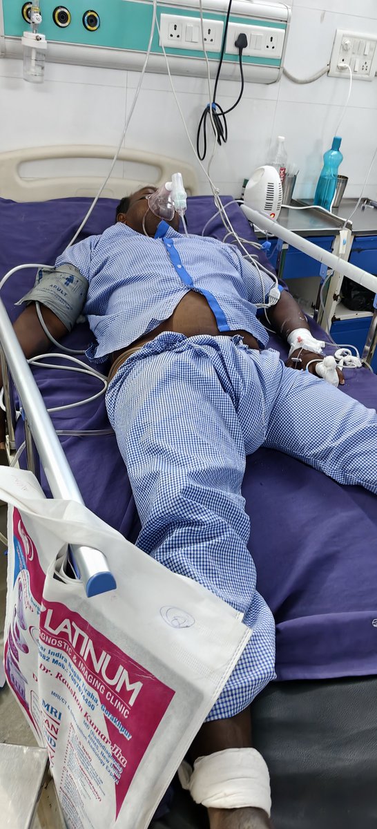 pradeepc10x's tweet photo. @PmjayP @CMOfficeUP @myogiadityanath

गोरखपुर निवासी 41 वर्षीय श्री गौतम ICU में ब्रेन हेमरेज के कारण गंभीर हालत में भर्ती हैं। परिवार बेहद गरीब है और आयुष्मान कार्ड नहीं है।

🙏 कृपया आयुष्मान कार्ड तत्काल बनवाकर इलाज की व्यवस्था कराने की कृपा करें। पैसों के अभाव में इलाज न रुके https://t.co/vTyf8Qavmz