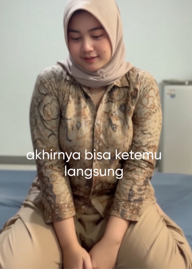 ounoow's tweet photo. 📁 Dapet juga blundernya
https://t.co/PBWXXywo8U
📁  pakRt vs Binor
https://t.co/kUvYz8leyE
📁 prank kang pijat
https://t.co/Lo95eJ4i3H https://t.co/GOOewCp3HA