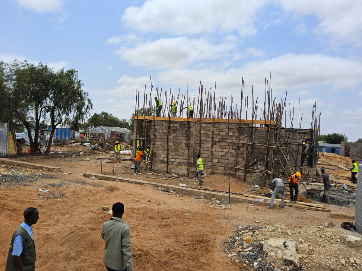 RRSEthiopia's tweet photo. The delegation from Afar Regional State paid a visit to Kebribeyah refugee operation to see first-hand the progress of sustainable settlement construction and socio-economic inclusion. They're expected to translate the lessons they gained to the Aysaita local development context. https://t.co/YPK3GNNabg