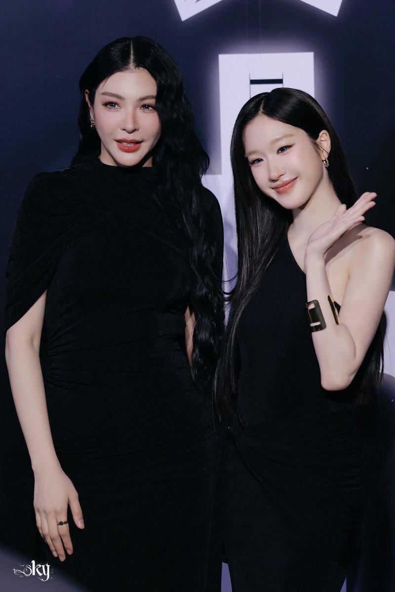 Trend_FayeAtom's tweet photo. อยู่ให้บอกรักกันแบบนี้ไปอีกนาน ๆ เลยนะคะFayeAtom😍😍😍

FAYEATOM GLOBAL RISING ICONS

#LSA50ICONSxFayeAtom https://t.co/YuElDPnRBH