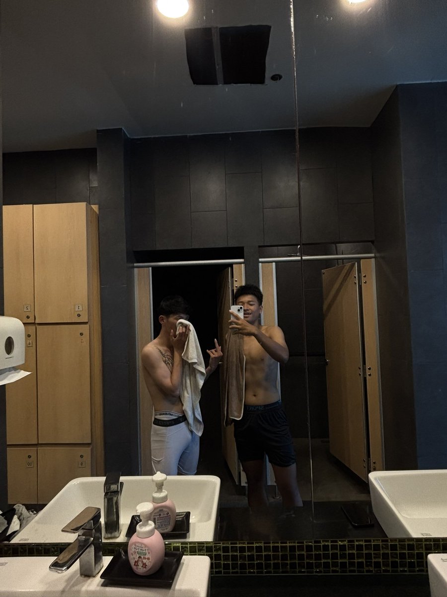NEWTONXi666's tweet photo. ทักมาหน่อยเหงา💯💯💯
#ชลบุรี #ศรีราชา #บางแสน #เครือสหพัฒน์ #แหลมฉบัง https://t.co/2dzDHRCVUL