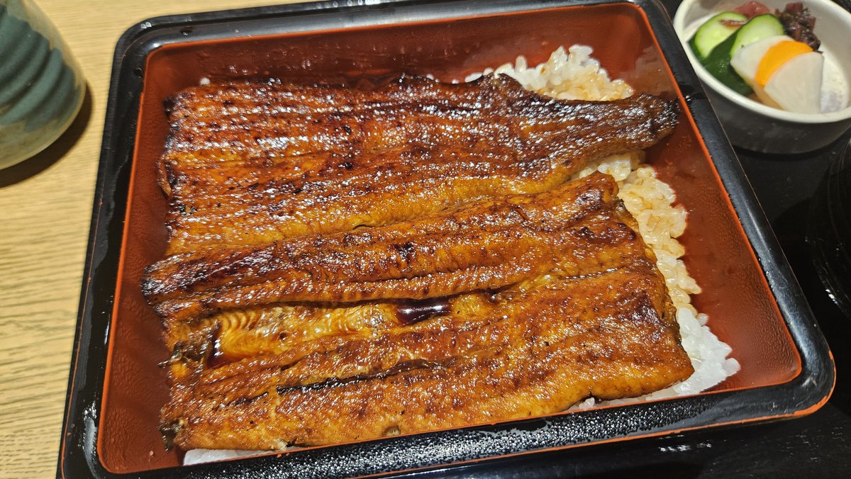 Atlas384e's tweet photo. うなうなうなぎ https://t.co/hZIa5qDFdW