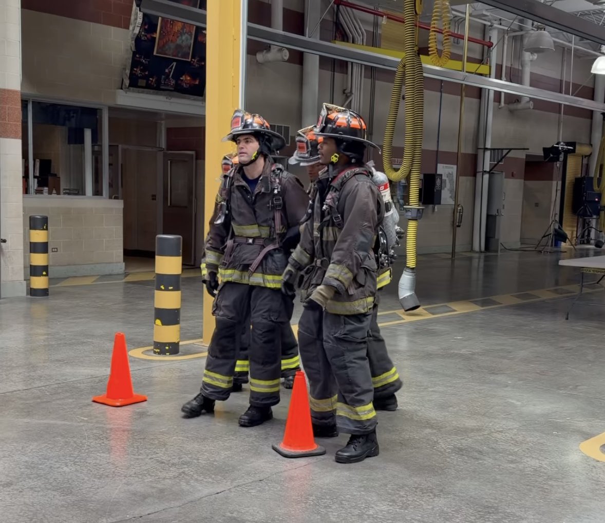 frantasdaddario's tweet photo. he's a firefighter 😭😭😭😭😭 https://t.co/JDAIHTEayc