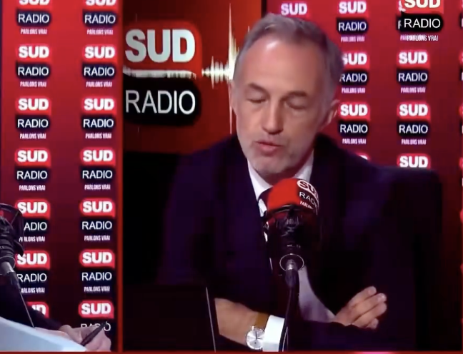mrvicfer's tweet photo. Emmanuel Grégoire toujours à la point du progressisme.

Il veut collectiviser 33 M de m² de toits de Paris pour garantir un droit au ciel. 

Un droit au ciel...

Collectiviser... 

Il ajoute : 

 "L’idée c’est de faire émerger un réseau de toits partagé, méditatif, associatif. On ne peut pas se priver de cet usage."

Les socialistes sont vraiment des poètes avec l'argent des autres. 

Je propose qu'on commence par collectiviser les biens d'Emmanuel Grégoire.