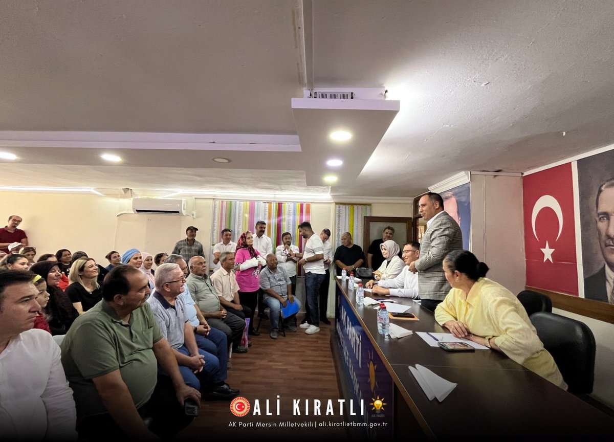 ALKIRATLI's tweet photo. 📍AK Parti Silifke İlçe Başkanlığı

Silifke İlçe Başkanlığımızı ziyaret ederek; İlçe Başkanımız Sayın Mehmet Emin Kurt, Kadın Kolları Başkanımız Sayın Emine Can ve kıymetli dava arkadaşlarımızla bir araya geldik.

Hemşehrilerimizin talep ve beklentilerini dinledik, ilçemize dair çalışmalarımızı istişare ettik.

Cumhurbaşkanımız Sayın Recep Tayyip Erdoğan’ın liderliğinde, teşkilatlarımızla el ele, gönül gönüle milletimize hizmet etmeye devam edeceğiz.

Rabbim birliğimizi ve beraberliğimizi daim eylesin.

#AKParti #Mersin #Silifke
@abuyukgumus 
@yahyacelik_ 
@Ruken_Kilerci