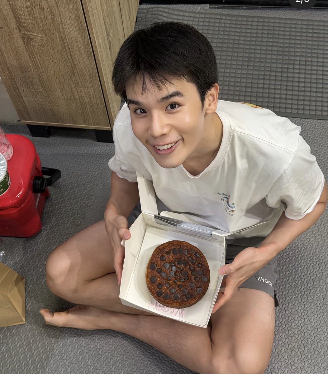 Jai_bx's tweet photo. และที่ดีที่สุดในพรที่จะขอ คือการที่แก กินอิ่ม นอนหลับ ยิ้มกว้างๆ ไม่มีเรื่องทุกข์ใจอะเนอะ https://t.co/lxVzQNOgjS
