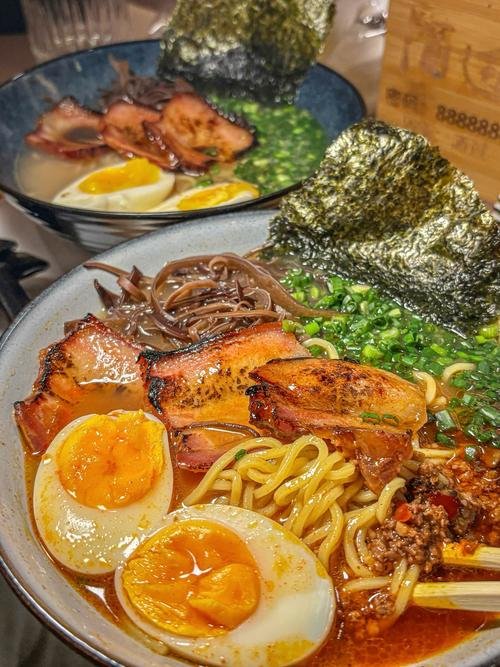 khalideba2's tweet photo. Late-night noodles, warm broth, and that sense of quiet belonging. 10pm at the tiny ramen stall – the best kind of comfort. https://t.co/ELXUML0WPd