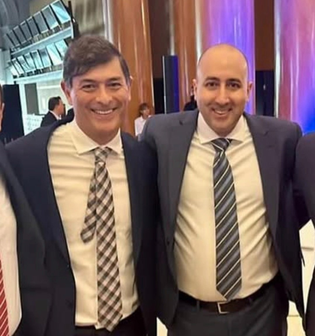soy_nobita's tweet photo. Fernando Cerimedo y Franco Parisi, en la investidura de Milei a finales de 2023 https://t.co/UK9x0qpej5