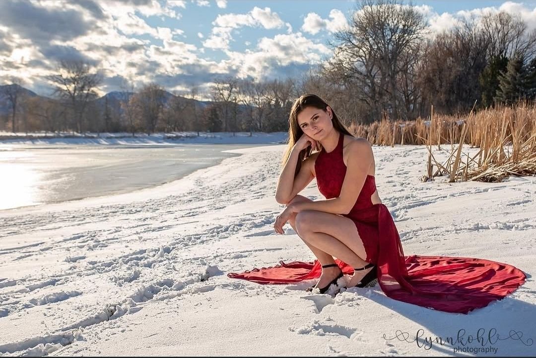 KaringsSharing's tweet photo. @Cuckm4ed sharing his ex gf Alex for us to enjoy!  Let's hope there's more, with less 😉🍻
#exposed https://t.co/bvogo0jKGR