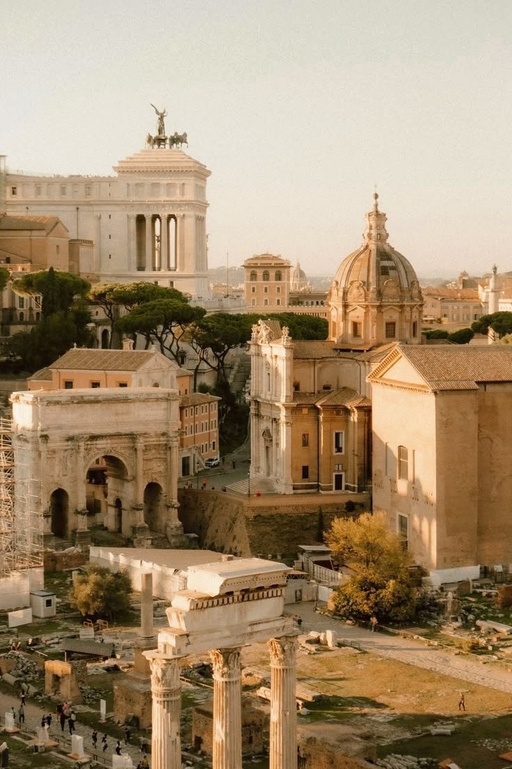 InFiniteH0riZ0n's tweet photo. Rome https://t.co/ZjJiCt1kWf