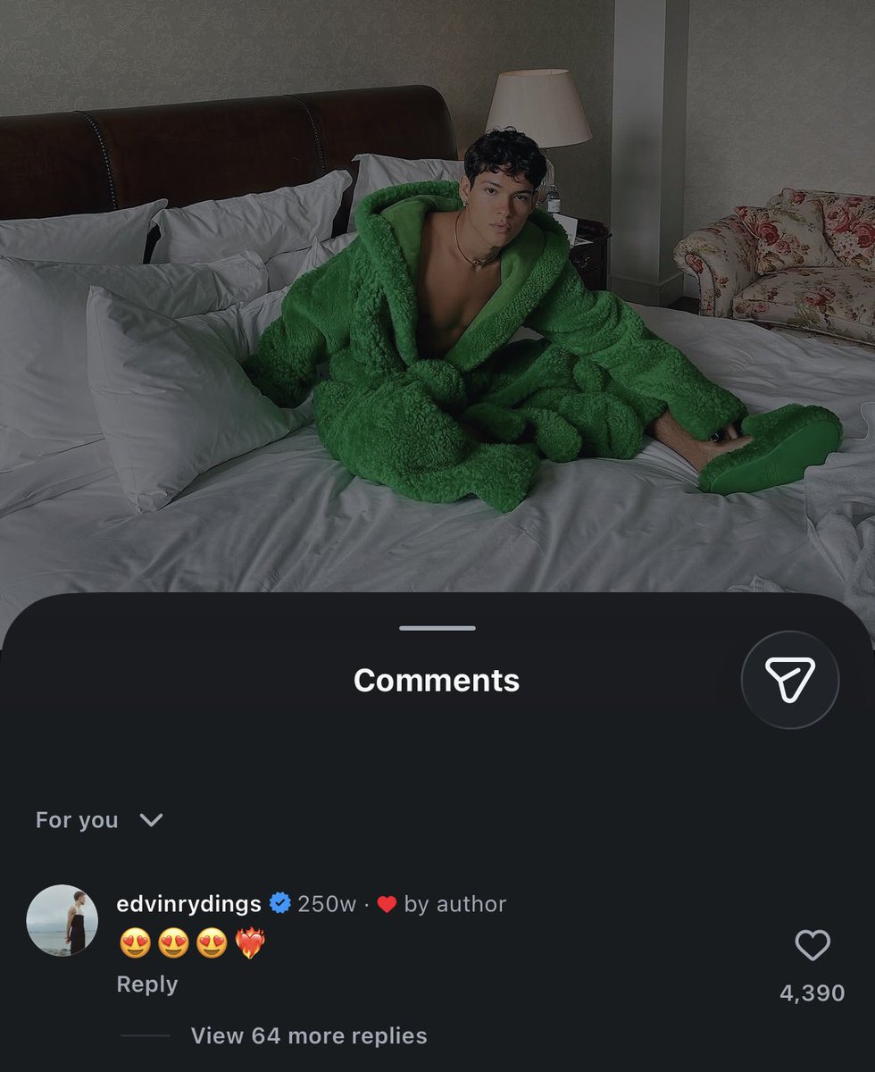 loveinyourattic's tweet photo. edvin comments like a facebook mom https://t.co/2LbsUvHUT7