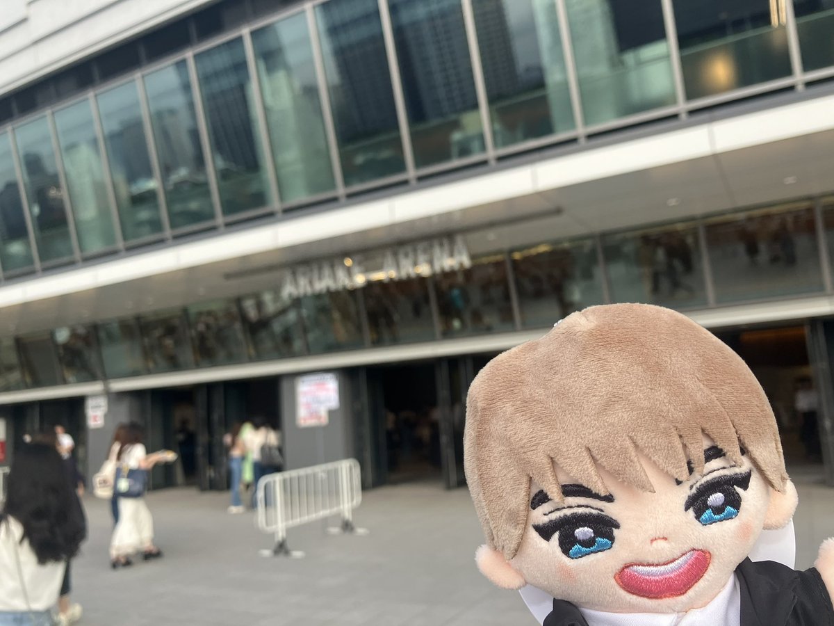 msk8159's tweet photo. デビューおめでとう言ってきた。おめでとう。 https://t.co/04VMBDE4ci
