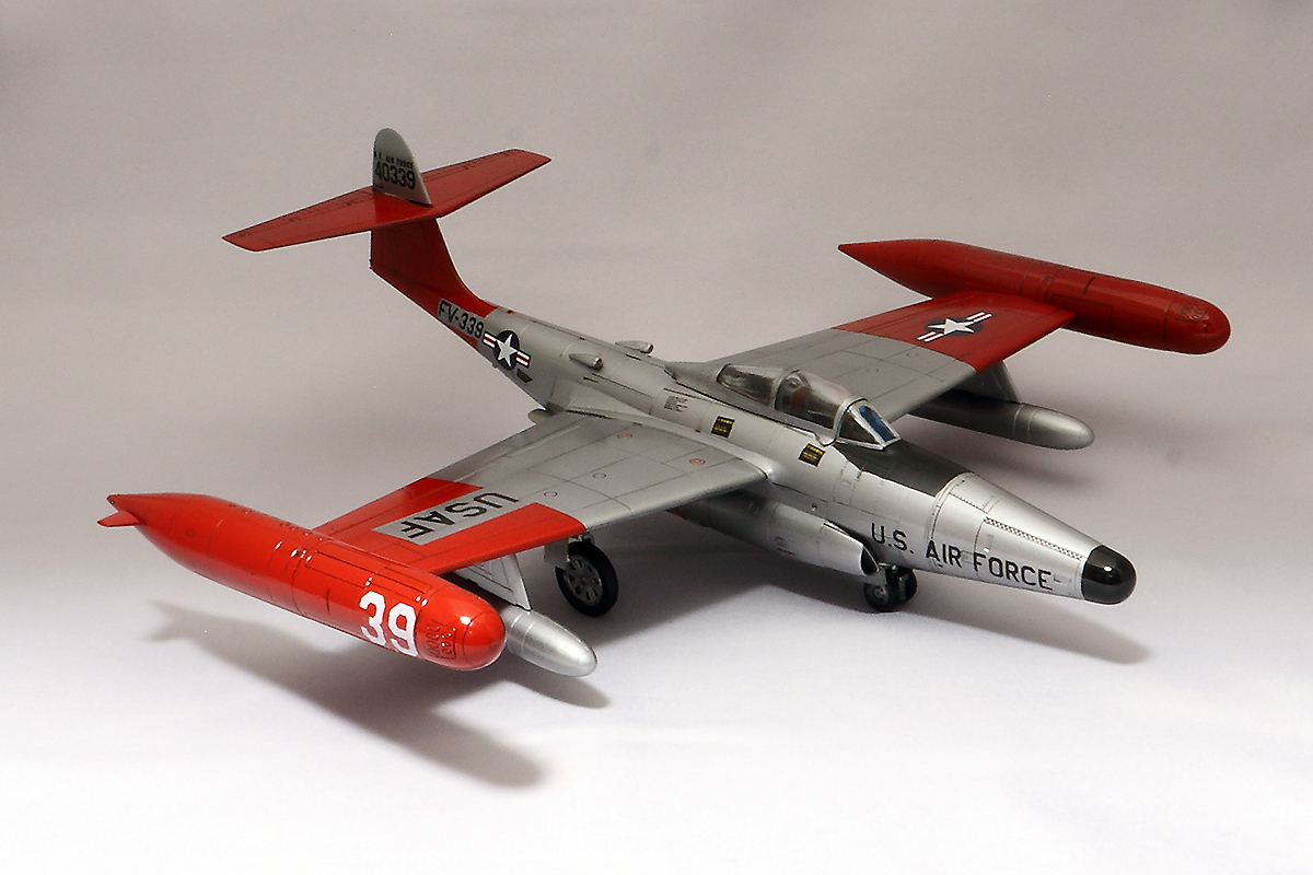 Sekainokansn's tweet photo. ホビークラフト1/72　F-89Hスコーピオン完成しました。
非常に組みやすく形も良く、しかもモールドもしっかりあって部品点数も少ない素晴らしいキットです。
とにかくでかい！
T-33のような小柄な機体をイメージしてましたが、翼端タンクは1/48のF-15のタンク並みの大きさといえばイメージつくかな？ https://t.co/llzPEM66Lo