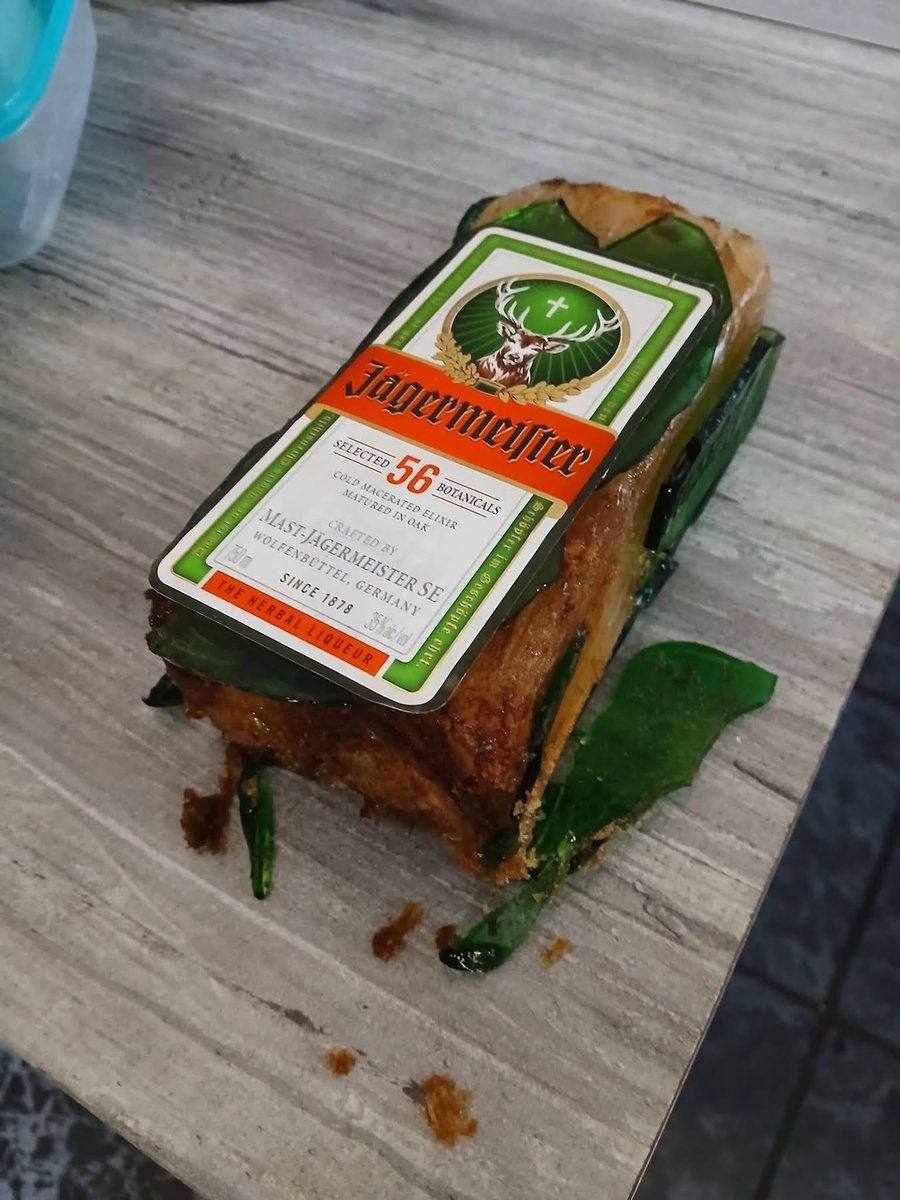 Thato_Reekae's tweet photo. Where do you guys buy fake alcohol 😲 https://t.co/GyQci2gRpC