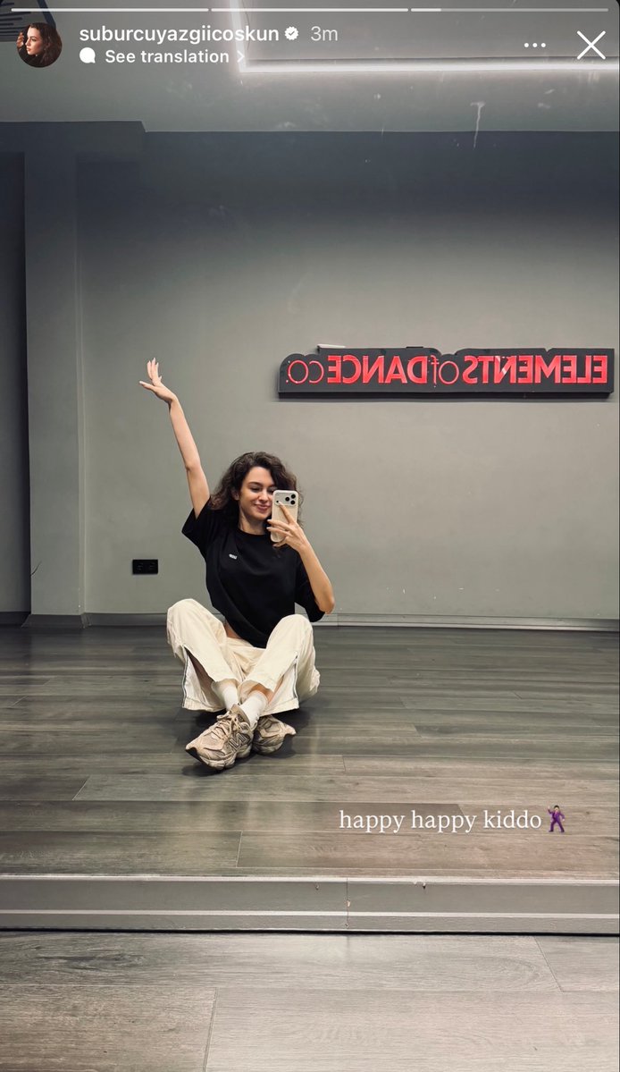 sulinberwarii's tweet photo. nolur yeni bir dans videosu gelsin artık😭 https://t.co/fFvN3ds14Z