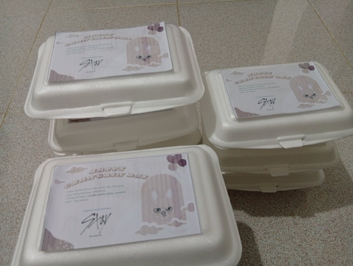 saffajrin's tweet photo. X, pls do your magic ✨
Help R.T
Hi, aku lagi BU utk biaya pendidikanku, aku udh biasa jualan di sklh, krn bapakku cm kang becak. 
Disini mau nawarin jualan donat ku, nasi box. 
Harga mulai 3k-15k.

Aku open utk berbagi di hari selasa, sbg memperingati maulid nabi. 

📍 Jabar https://t.co/lne71StKX9